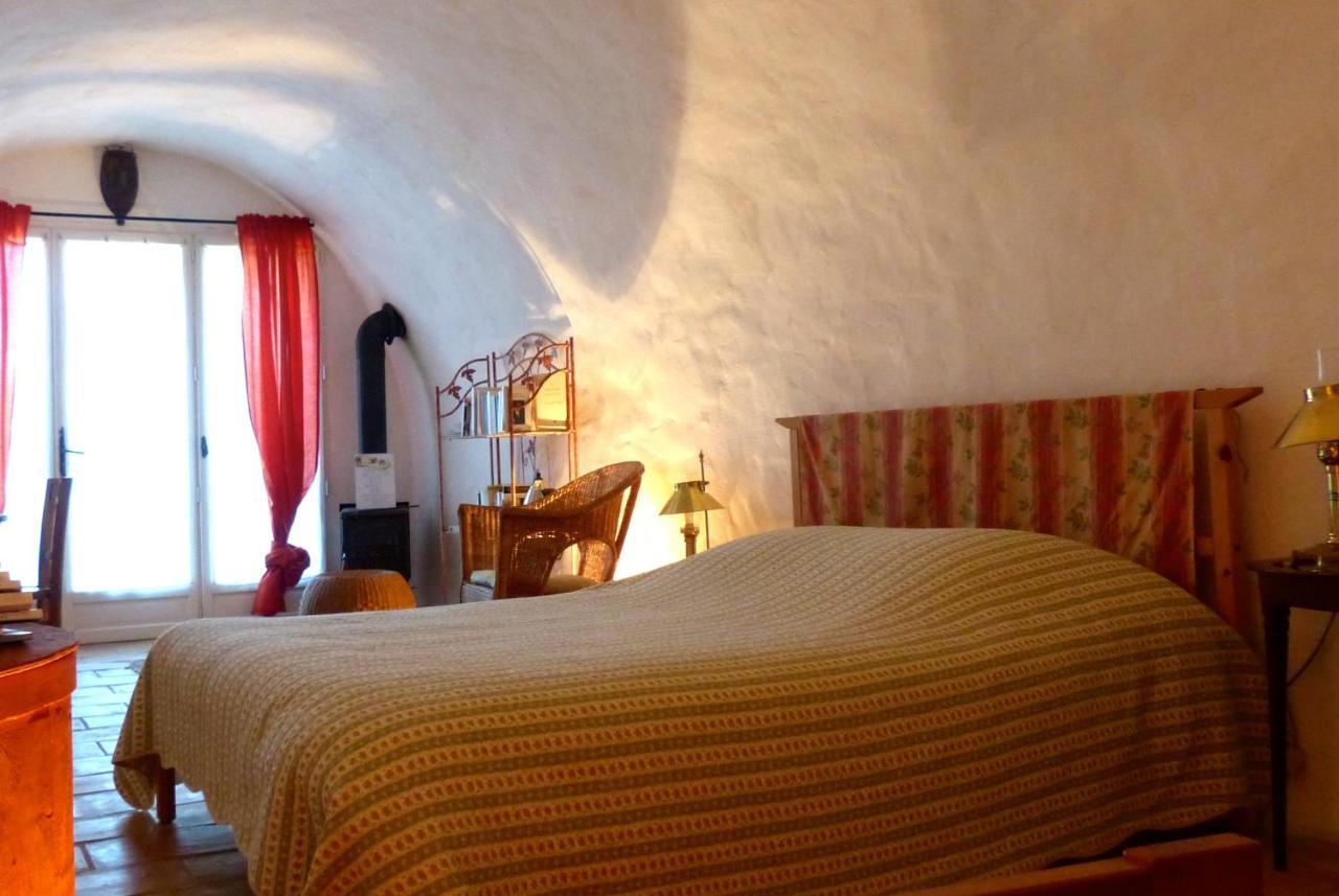 Le Deffend Vieux Bed & Breakfast Trets Dış mekan fotoğraf